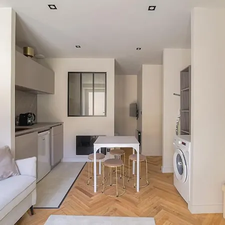 Appartement With Sleeping Area For 4, Saint-didier Saint-Didier-au-Mont-d'Or